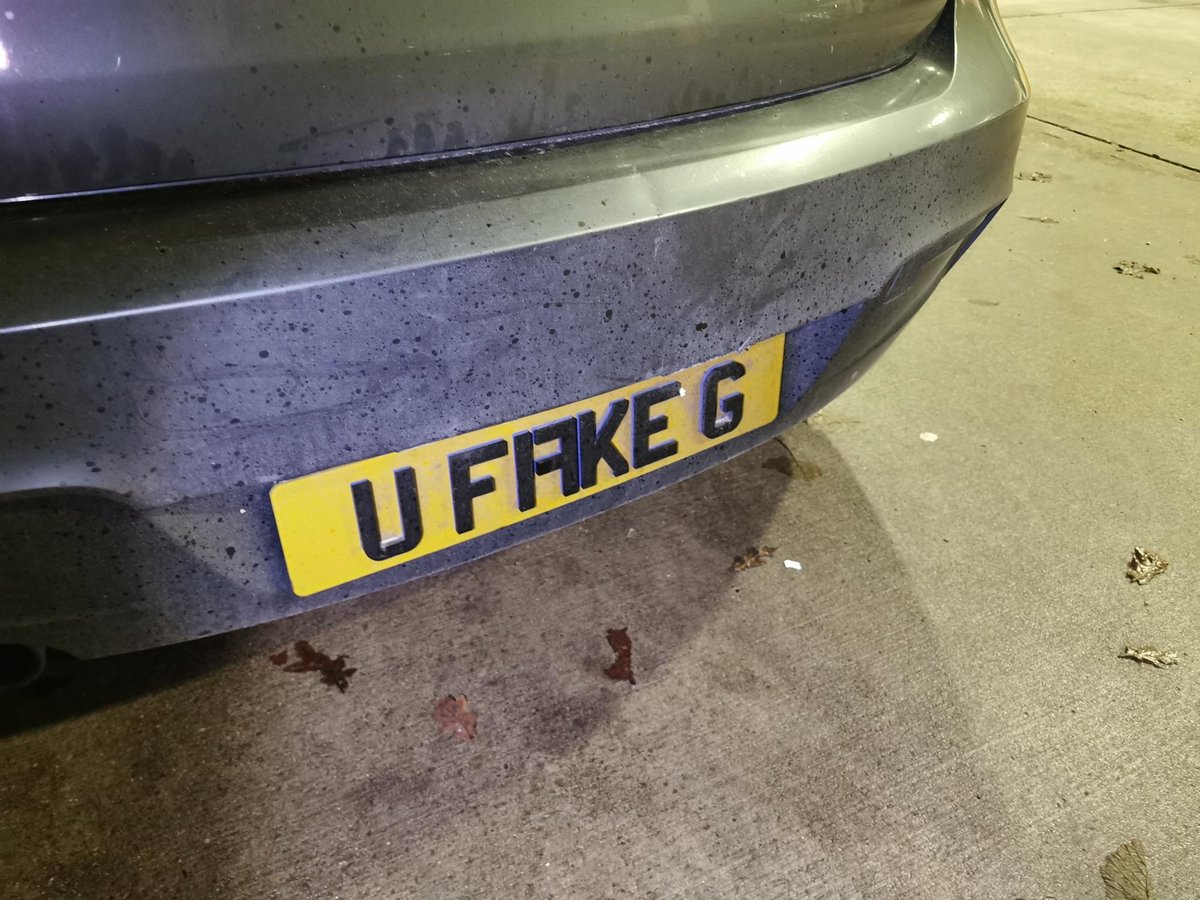 Non MOT Compliant number plate - show plate - police - MOT Fail
